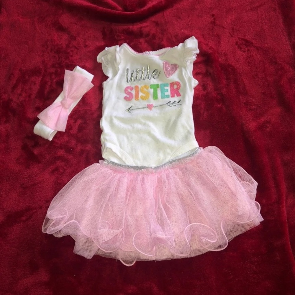 Little sister outfit size 3 months